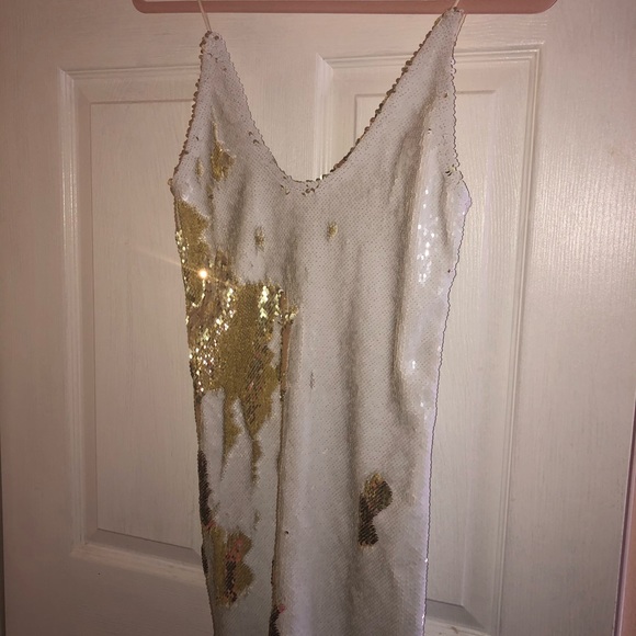 White and gold sequins dress - Picture 3 of 3